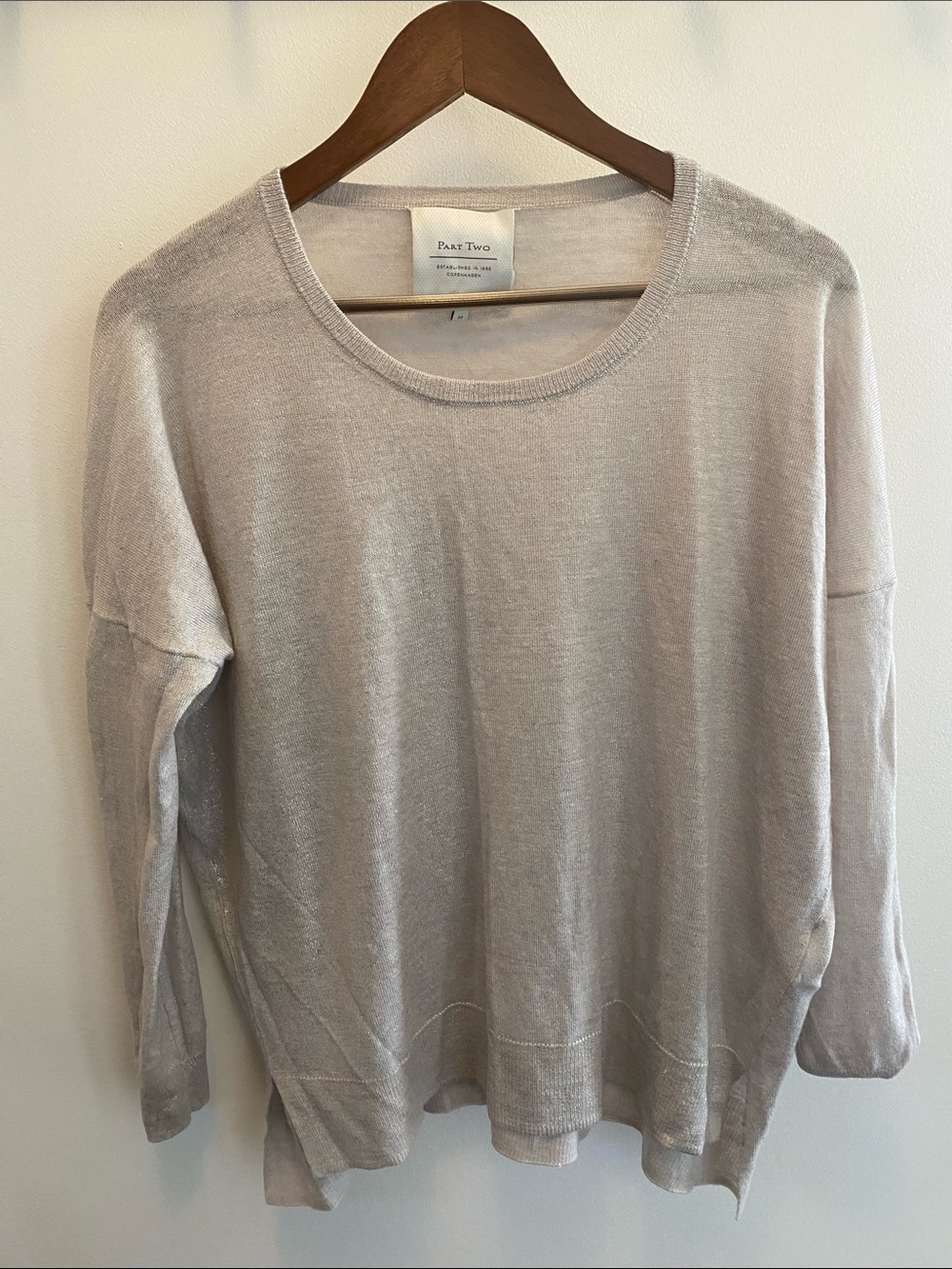 Women’s Lightweight Crewneck Sweater in Light Beige